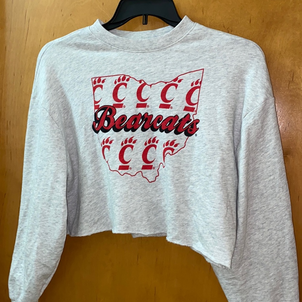 Pink University of cincy bearcats cropped crew neck